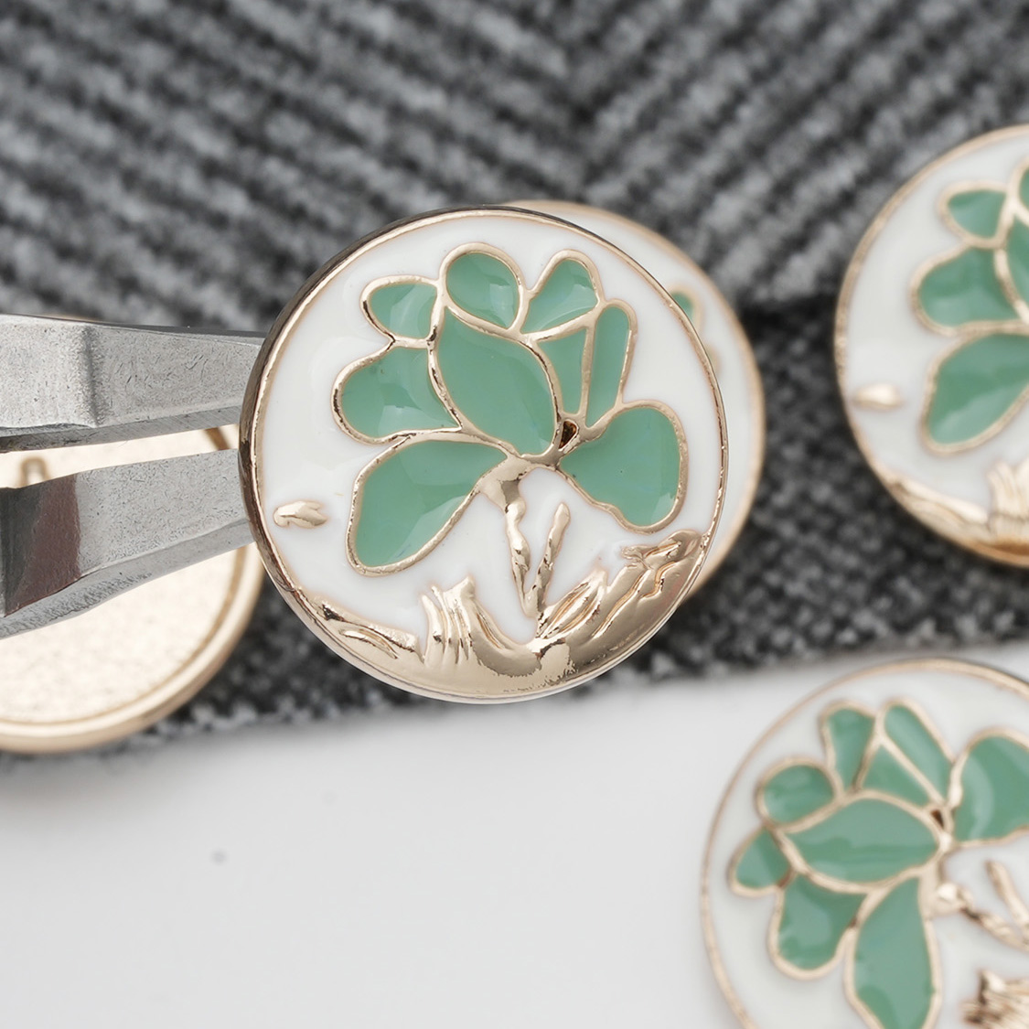 5pcs colorful enamel flower ro - Button Hole Cutter 评论和价格